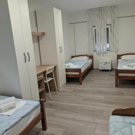 Casa Del Pellegrino M&a - Ostojici 3*