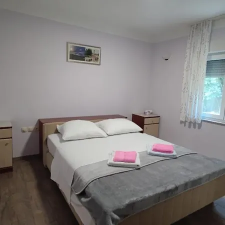 Casa Del Pellegrino M&a - Ostojici 3*