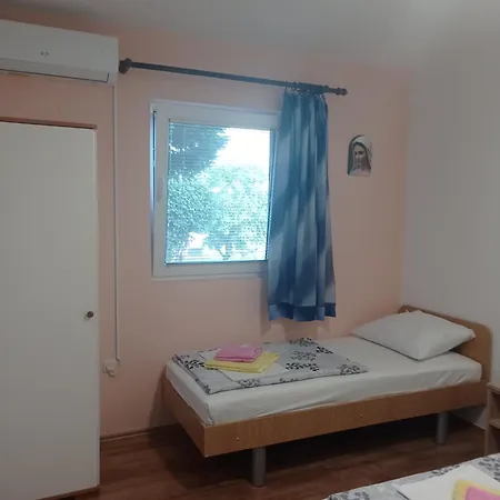 Casa Del Pellegrino M&a - Ostojici Penzion 3*