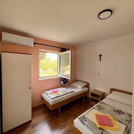 Casa Del Pellegrino M&a - Ostojići 3*