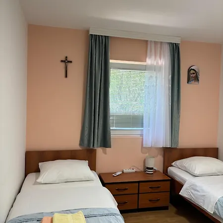 Casa Del Pellegrino M&a - Ostojići 3* Međugorje