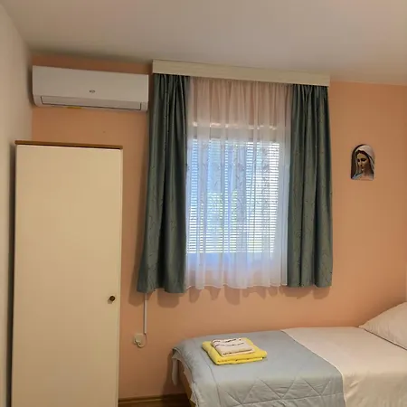 Casa Del Pellegrino M&a - Ostojici Penzion 3*