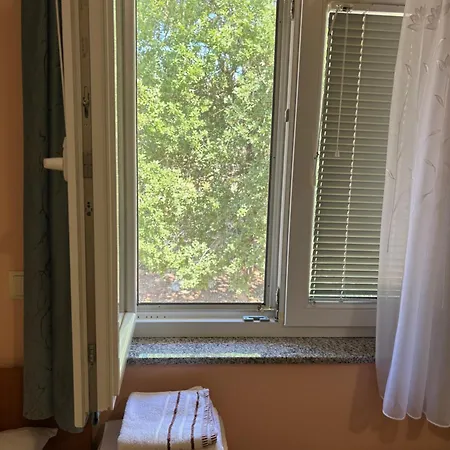 Casa Del Pellegrino M&a - Ostojici 3*