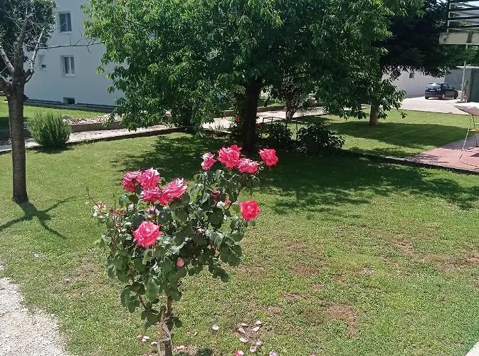 Casa Del Pellegrino M&a - Ostojici Pensionat 3*