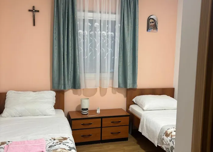 Pensionat Casa Del Pellegrino M&a - Ostojici 3*