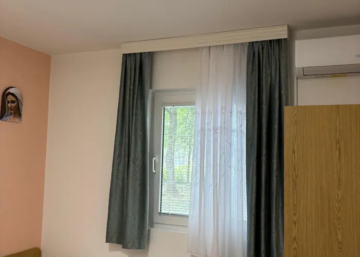 Casa Del Pellegrino M&a - Ostojici 3* Međugorje