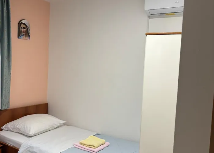 Casa Del Pellegrino M&a - Ostojici